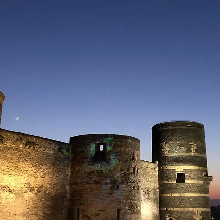 Maison Bout Du Monde Chateau Hyper Centre Appartement