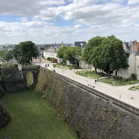 Maison Bout Du Monde Chateau Hyper Centre Appartement